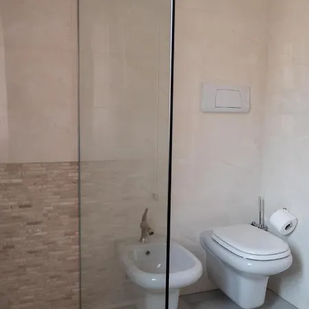 Intra Гостьовий будинок Ольбія