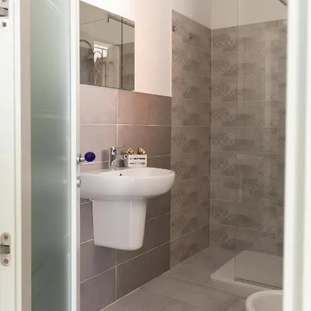 Intra 3* Ольбія