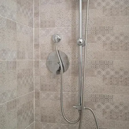 Гостьовий будинок Intra