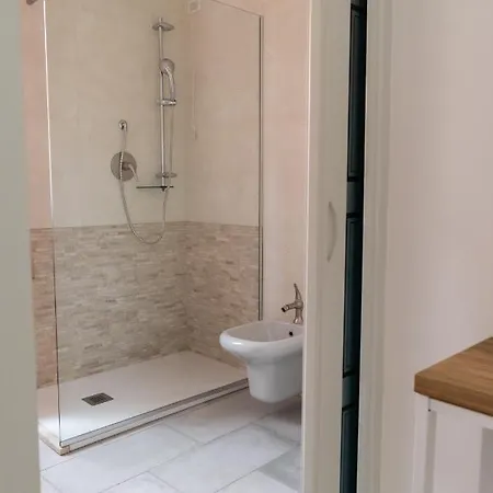 Гостьовий будинок Intra 3*