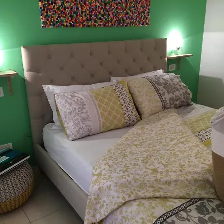 Гостьовий будинок Intra