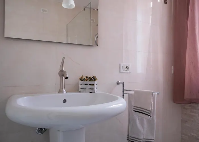 בית הארחה Intra