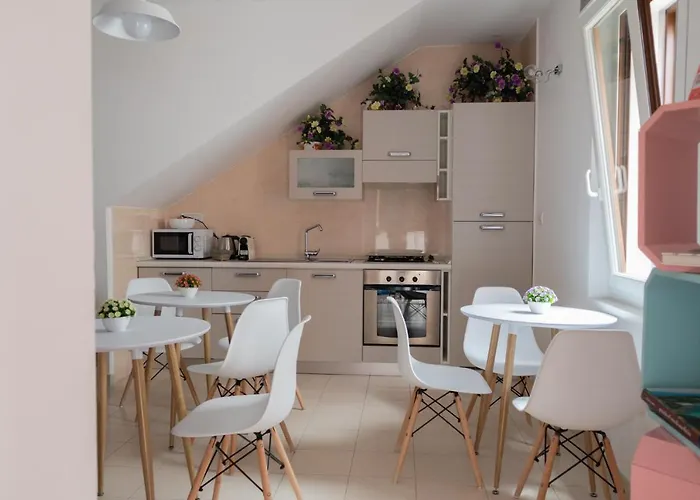 Intra 3* אולביה